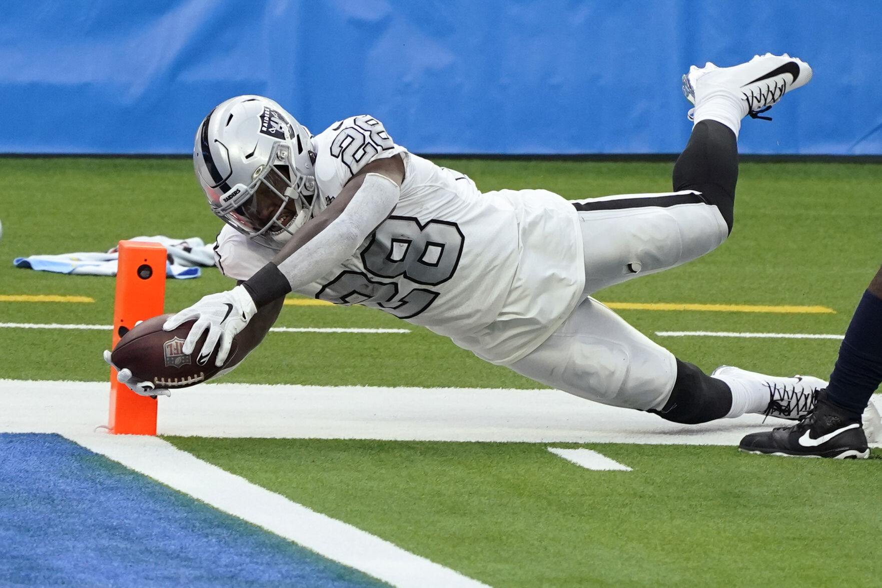 APTOPIX Raiders Chargers Football